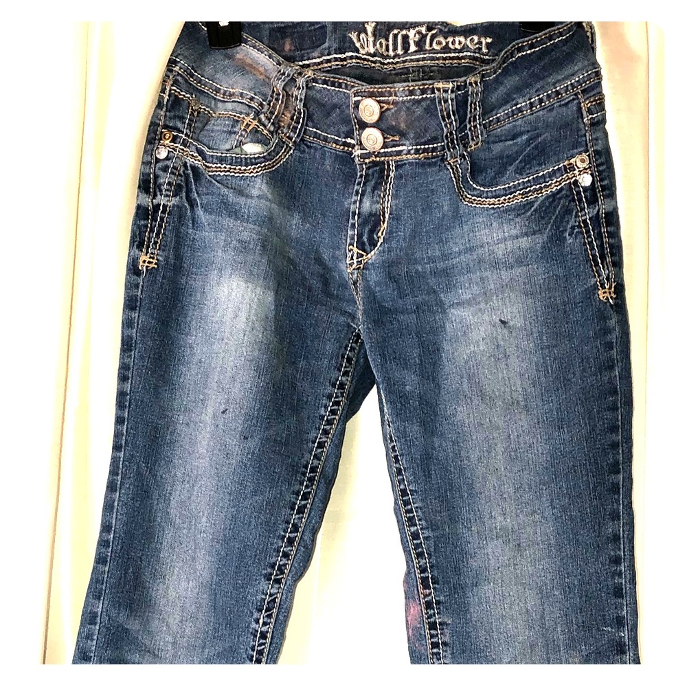 Size 9 wallflower jeans